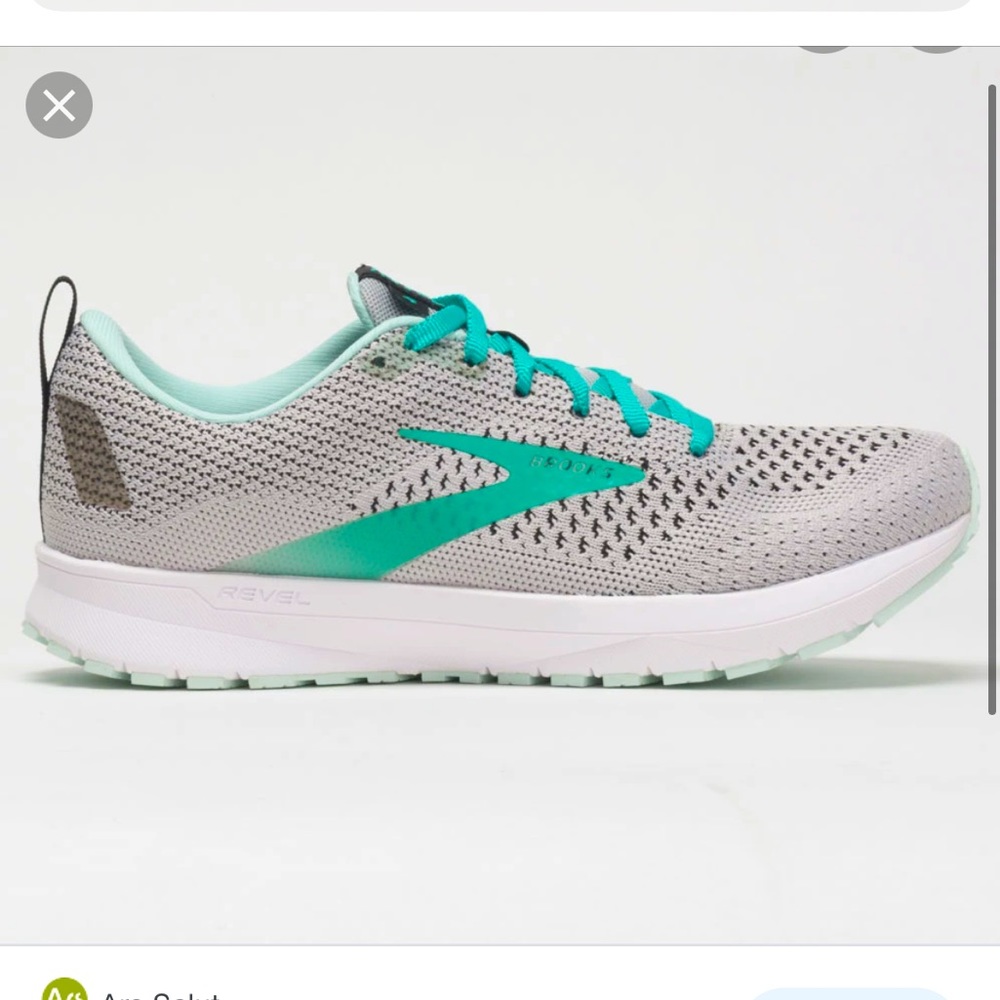 Brooks Revel 4 Road-Running Shoes - Women's size 8.5 medium